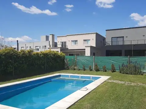 Casa en Alquiler Temporal de 4 dormitorios