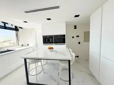 Exclusivo 4 AMB C/cochera en torre de categoría en Recoleta