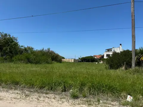 Terreno en Venta 40  mts Fondo