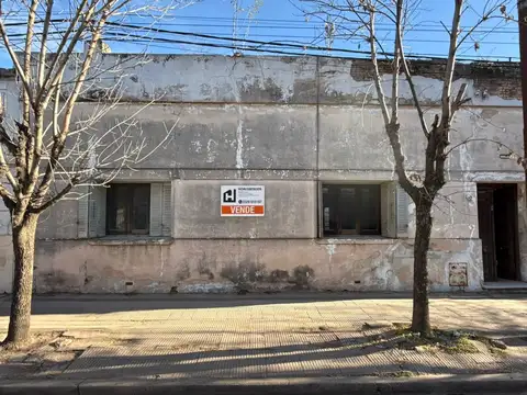 CASA CENTRICA BARADERO - OPORTUNIDAD GRAN LOTE