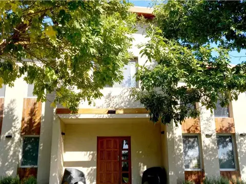 Hermosa casa en San Matias Escobar 100