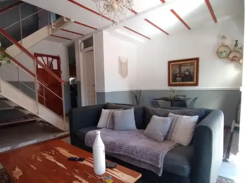 VENTA TRIPLEX 4 o 5 AMBIENTES SAN MIGUEL con patio apto cred