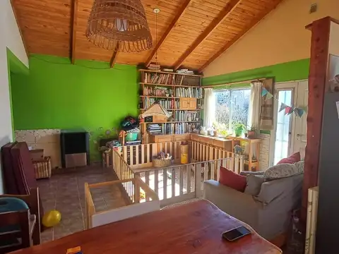 Casa en Alquiler con 1 cochera