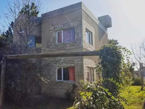 Casa en venta - 2 Dormitorios 3 Baños - Cochera - Costa del Este