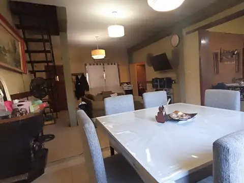 CASA 6 AMB VENTA VILLA ADELINA JARDIN PILE QUINCHO