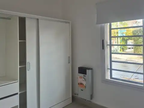 Depto Tipo Casa en Alquiler de 2 ambientes