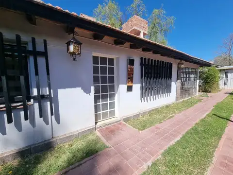 Casa en Venta en Chacras De Coria, USD 155.000