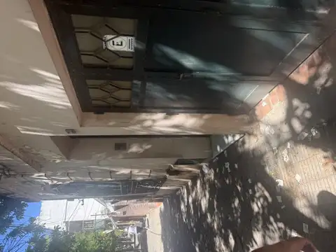 Casa en Alberdi Fernandez 1000