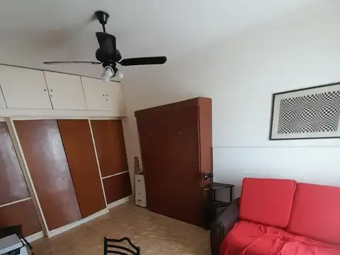 Las Heras 2200, Piso 9