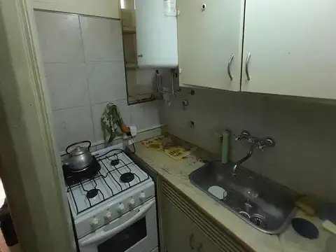 Las Heras 2200, Piso 9