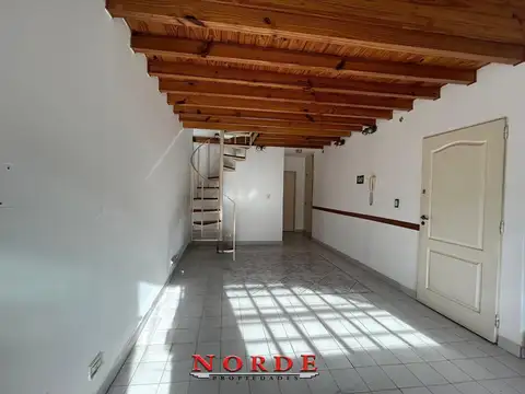 Depto Tipo Casa en Venta al Oeste