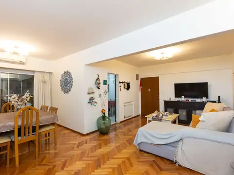 VENTA DEPTO 4 AMBIENTES CON BALCON