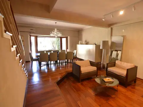 Casa en Venta de 5 dormitorios