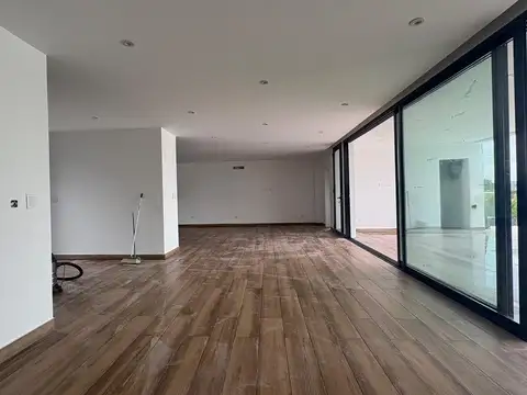 Casa en venta El Naudir 5 dormitorios al agua