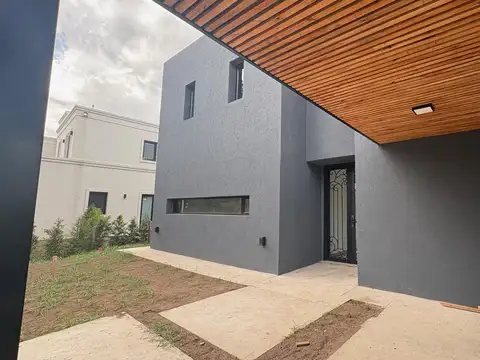 Casa en venta El Naudir 5 dormitorios al agua