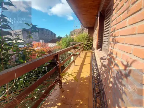 Depto Tipo Casa en Venta de 4 dormitorios