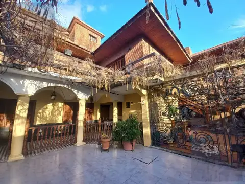 Depto Tipo Casa 6 ambientes con 5 baños