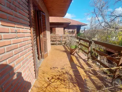 Depto Tipo Casa en Venta de 6 ambientes