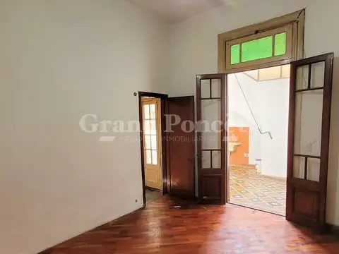 Depto Tipo Casa 2 ambientes con 1 baño