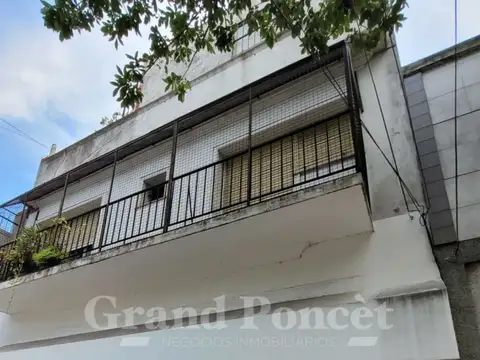 Alquiler de PH de 2 Ambientes con Patio