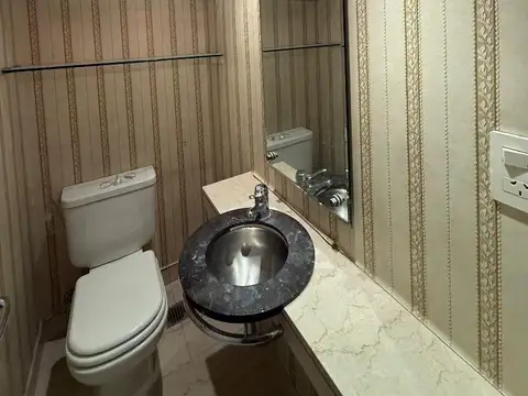 Departamento en Alquiler con 1 cocheras