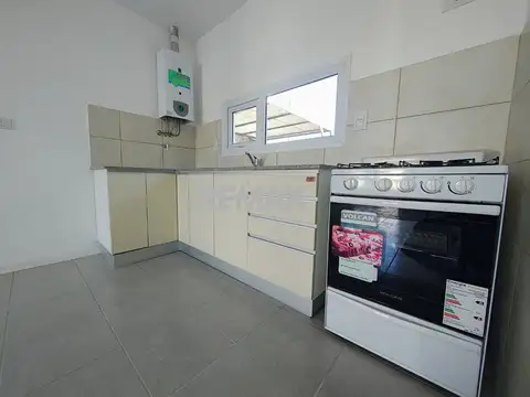 Casa en Alquiler con 1 cochera