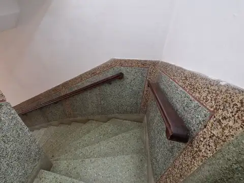 Depto Tipo Casa en Venta en Barrio Naón, USD 125.000