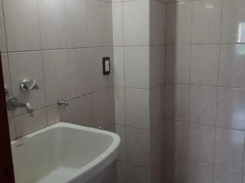 Departamento en Alquiler en Florencio Varela, $ 700.000
