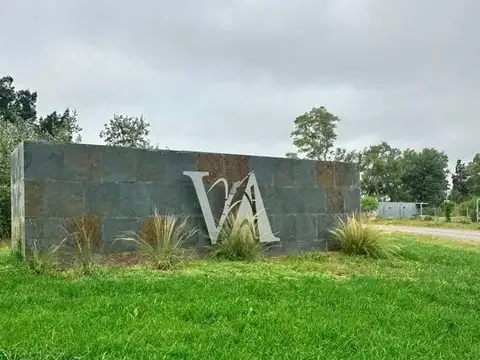 Terreno en Venta en Villa Adriana, USD 28.000