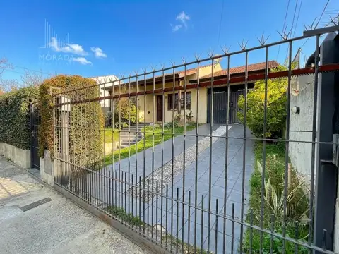Venta Casa 3 amb cochera patio jardin Tigre