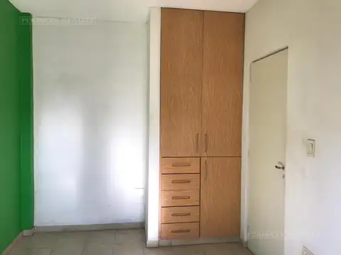 Departamento en Alquiler en Villa Ballester, $ 800.000