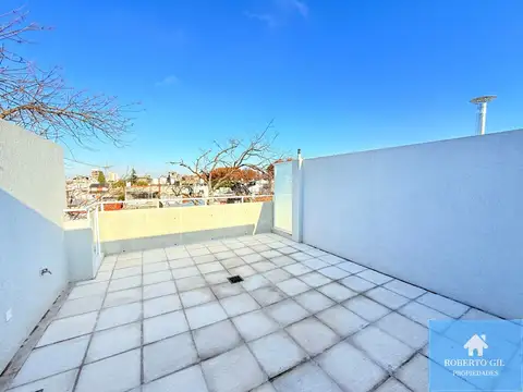 PH en venta de 2 ambientes en Santa Rita