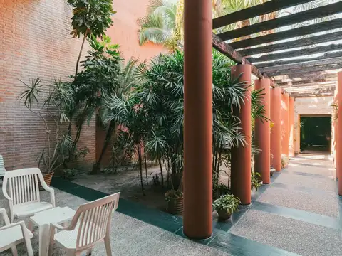 Casa en Venta con 4 cocheras