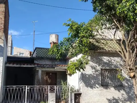 Podestá 3200, hermosa casa a refaccionar