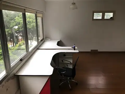 Oficina en Alquiler en Vicente López Vías / Río, $ 520.000
