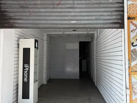 Local en Alquiler en Morón, $ 2.500.000