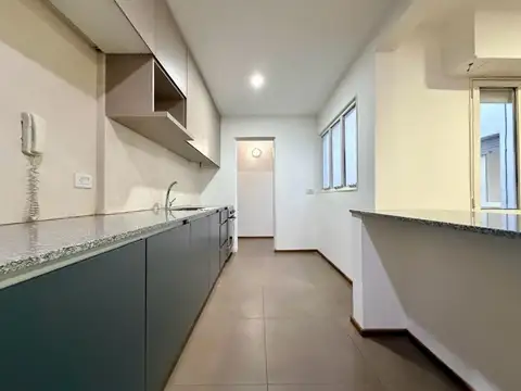 ALQUILER ! DEPARTAMENTO DE 2 DORMITORIOS RECICLADO