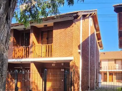 Depto Tipo Casa en Venta de 4 ambientes