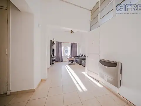 Depto Tipo Casa en Venta 70 años