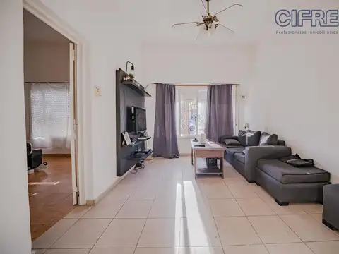 Depto Tipo Casa en Venta de 8 ambientes