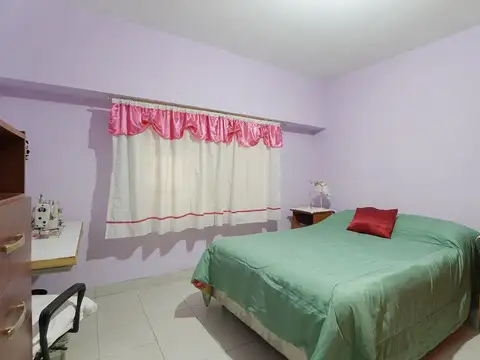 CASA MODERNA COCHERA FONDO JARDIN PARRILLA QUINCHO