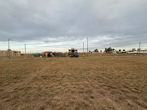 VENTA LOTE  250 EN CUESTAS DE MANANTIALES