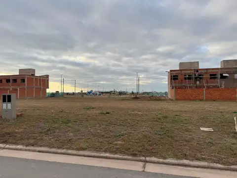 Terreno en Venta en Manantiales, USD 52.000