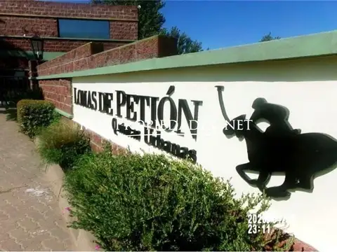 Venta Terreno / Lote interno en Lomas De Petion 100