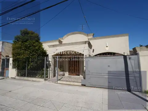 Casa en venta 3 ambientes en General Rodriguez con pileta