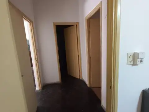 Departamento de 3 amb.  primer piso, con terraza
