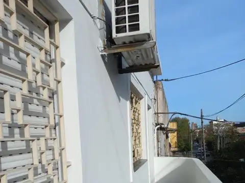 Departamento de 3 amb.  primer piso, con terraza