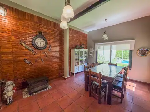 Casa en Venta al Este