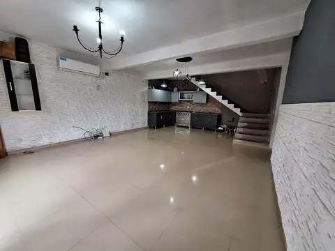 Casa en Venta en Ciudad Evita, USD 180.000