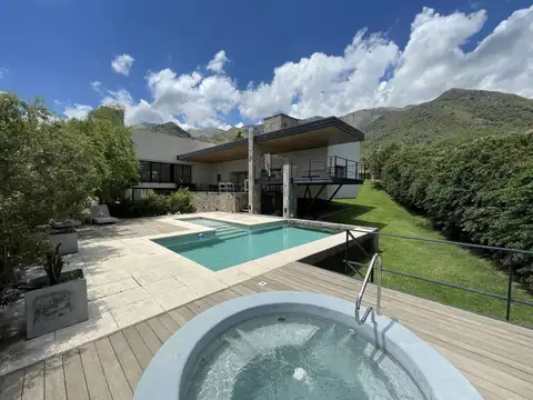 Álamos Esq. Robles Sn